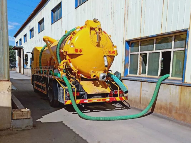 越城清理化粪池