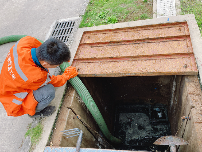 越城抽化粪池